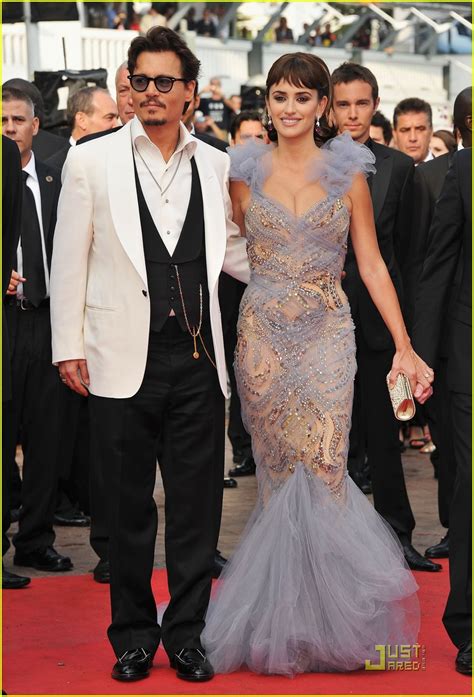 Penelope Cruz Johnny Depp Premiere Pirates In Cannes Photo