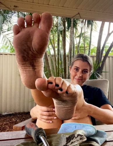 Worship Tilly Foot Adoration Foot Fetish Directory And Foot Fetish