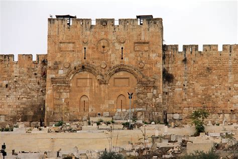 Las Ocho Puertas De Jerusalén Preguntale a la Biblia