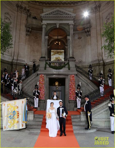 Prince Carl Philip And Sofia Hellqvist Marry In Sweden See Her Wedding Dress Photo 3393055