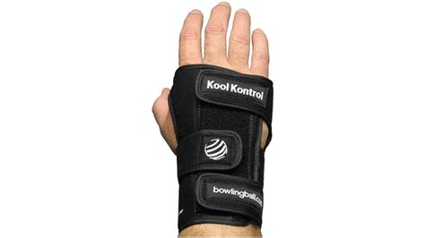 9 Best Bowling Wrist Braces For Support 2022