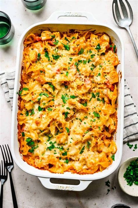 Chicken Pasta Bake Easy And Cheesy