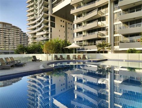 Meriton Serviced Apartments - Broadbeach (Gold Coast) - Hotel Reviews ...