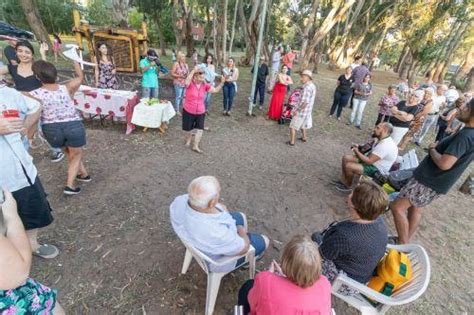 La popular Santa Teresita cumple 77 años y lo celebra con la mateada de