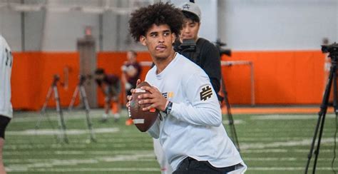 Five Star Qb Dante Moore Talks Official Visit To Oregon