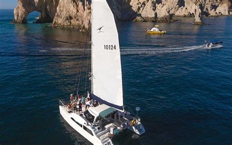 Cabo Deluxe Sailing