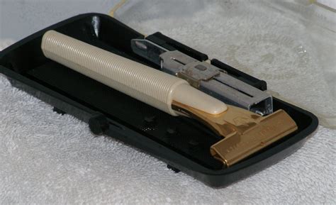 Schick Injector Razor Type J1 from 1958 [Razor624-SchickJ1-1958-Ex ...