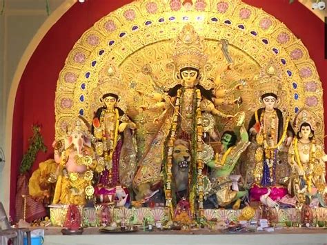 varanasi durgapuja  divine  grand pandal  built  shivpur