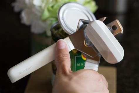 How to Use a Pampered Chef Can Opener | Hunker