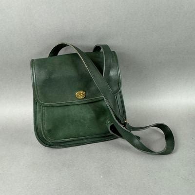 BB351 Vintage Coach Green Leather Crossbody Purse EstateSales Org