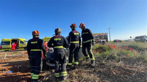 Brutal Accidente En Le N Con Una Joven Fallecida Y Cuatro Heridos