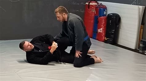 Knee Shield Half Guard Americana Arm Lock Youtube