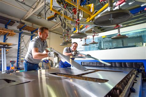 Strahlen Schwei En Schmieden In Lohnfertigung Hippe Schm Lln