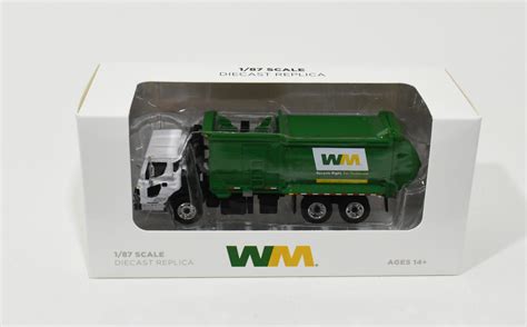 Mack Lr Waste Management Refuse Truck With Mcneilus Zr Side Loader