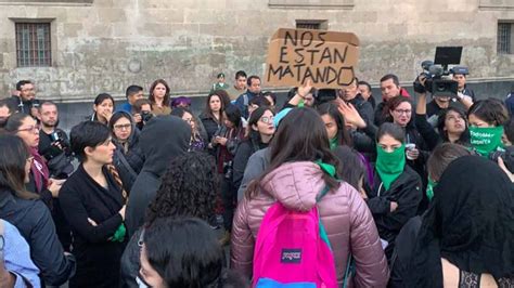 Mujeres Se Manifiestan Afuera De Palacio Nacional Quintana Roo Hoy