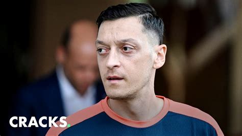 La triste fine di Mesut Özil YouTube