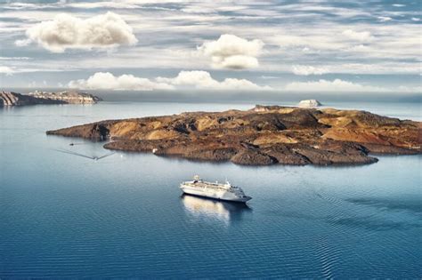 Exploring Santorinis Active Volcano Insights Greece