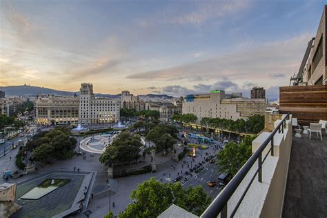 Barcelona’s Eixample is Ritzy, Elegant and Features Modernist ...