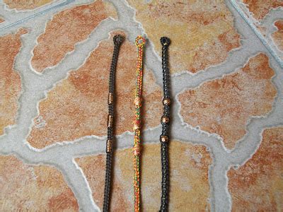 Fantasías y sueños de lana tela e hilos Pulseras macramé con nudos planos