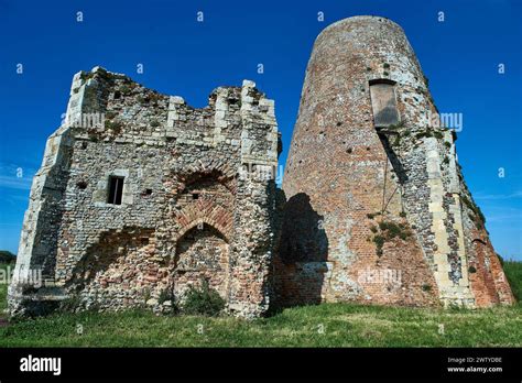 St Benet S Abbey And Windpump Ludham Norfolk England Stock Photo Alamy