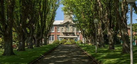 The Best Colleges in Vancouver of 2024 | CourseCompare.ca