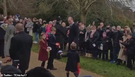 Heartwarmimg Moment Prince Louis Gives Princess Charlotte Flowers Big