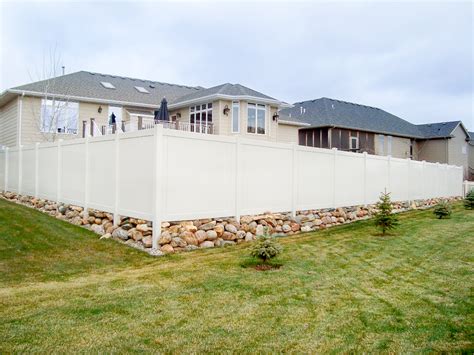 American Fence Company Lincoln Nebraska Vinyl Fencing Solid Privacy Sandstone American