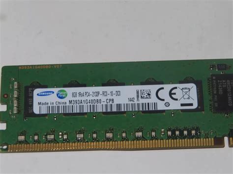 Samsung M393A1G40DB0-CPB 8GB PC4-17000 DDR4 -2133MT/s 1RX4 ECC Memory