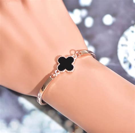 Four Leaf Clover Bracelet Available In Rose Gold Red Flower Etsy