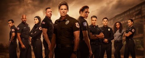 9 1 1 Lone Star Neue Staffel Mit Rob Lowe Wird Massiv Nach Hinten