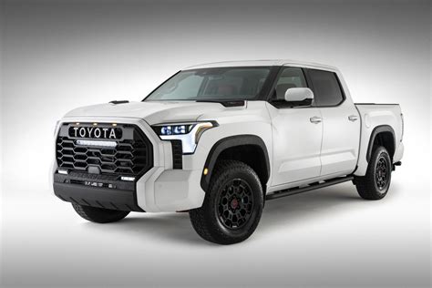 2022 Toyota Tundra Quickly Morphs Into Upcoming Sequoia With Expected