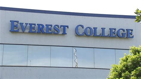 Corinthian Colleges shuts all 28 remaining campuses, including 23 in ...