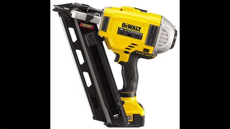 Dewalt Dcn690m2 Cordless Framing Nailer Youtube