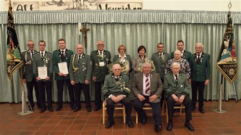 Schützen von Sankt Hubertus feiern ein neues Ehrenmitglied