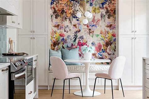 32 Kitchen Wallpaper Ideas to Personalize Your Space