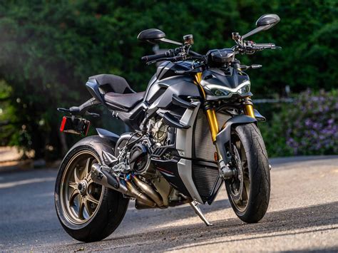 2021 Ducati Streetfighter V4 S Mc Commute Review Laptrinhx