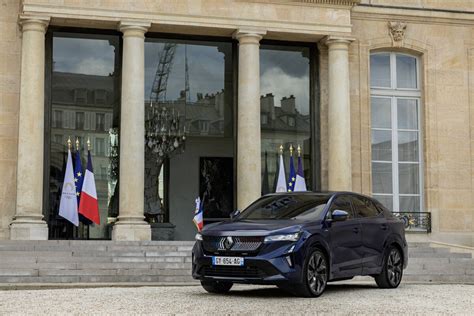 Le Suv Hybride Renault Rafale Voiture Officielle Du Pr Sident