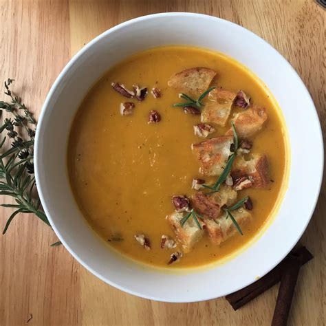 Healthy Roasted Sweet Potato And Carrot Soup With Warm Spices Vegan