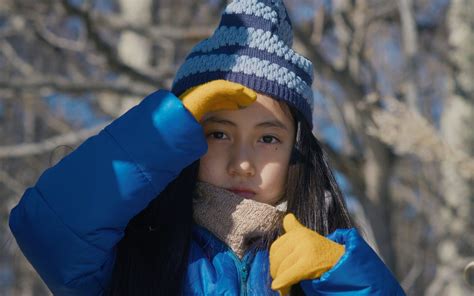 Takumi Y Su Hija Entran En Contacto Con La Naturaleza En Este Clip