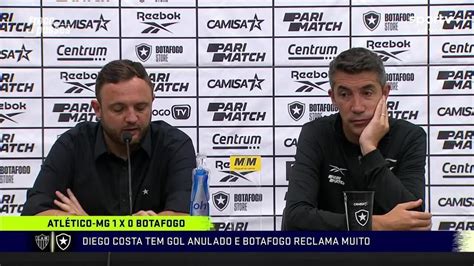 Vídeo Diretor De Futebol Do Botafogo E Bruno Lage Técnico Reclamam