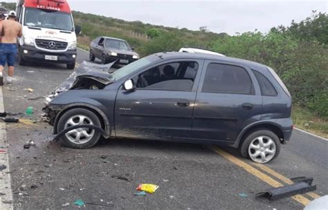 Acidente Na BR 424 Mata Uma Pessoa E Deixa Quatro Feridas Em Garanhuns