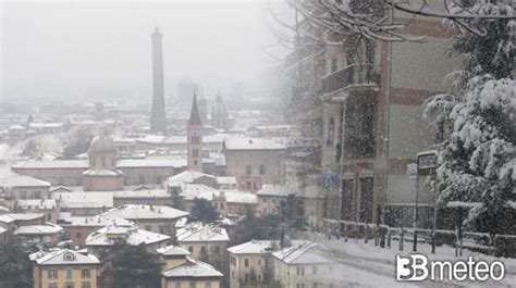 Meteo Entro Stasera Neve A Tratti In Pianura Al Nord Poi Ancora Neve