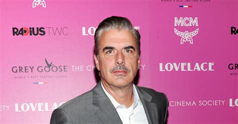 Chris Noth Dément Les Allégations D Agressions Sexuelles Ridicules Le Derniere Heure