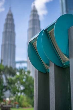 Der Warteraum an der Himmelsbrücke der Petronas Zwillingstürme in Kuala