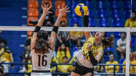 UAAP Volleyball UST Tigresses Beat UP Fighting Maroons