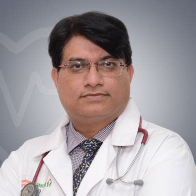 Dr Manoj Kumar Sharma Popular Radiation Oncologist MediGence