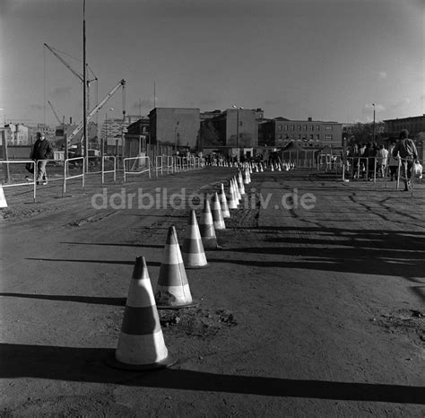 DDR Fotoarchiv Berlin Mitte Der Grenzübergang Potsdamer Platz in