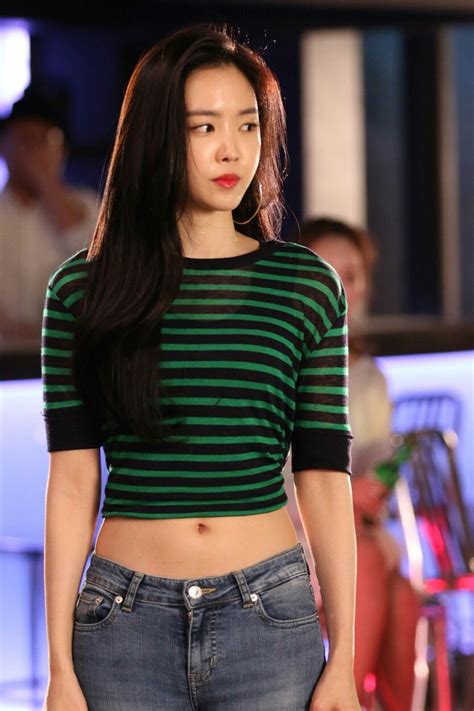 Pin on Apink Son naeun 손나은