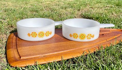 Pair Vintage Milk Glass Glasbake Bowls With Handle Atomic Starburst