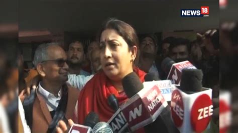 After Dousing Fire In Farm Field Smriti Irani Asks Why Was Rahul Missing From Amethi News18